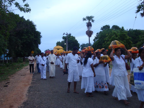 Katina Pinkama Held at Thiriyaya Raja Maha Viharaya - Trincomalee