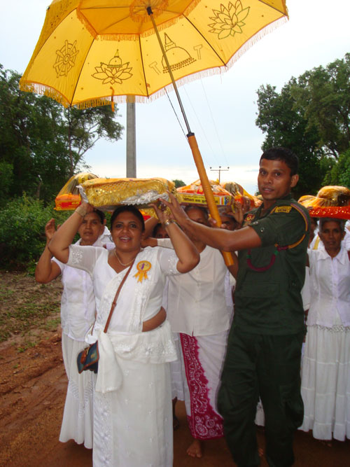 Katina Pinkama Held at Thiriyaya Raja Maha Viharaya - Trincomalee