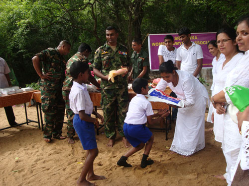 Katina Pinkama Held at Thiriyaya Raja Maha Viharaya - Trincomalee