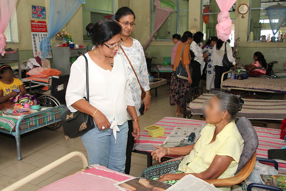 SLWLA Offered Lunch For All The Inmates At Victoria Home In Rajagiriya.