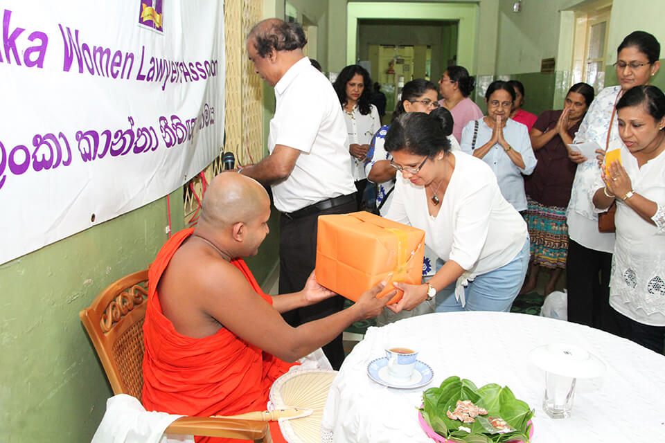 SLWLA Offered Lunch For All The Inmates At Victoria Home In Rajagiriya.